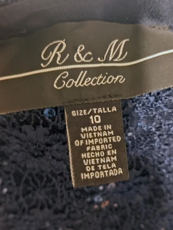 Black Lace Midi Dress with Sequin Detail - Picture 4 of 4